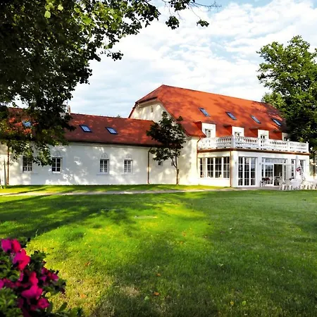 Palac Zakow 3* Siennica