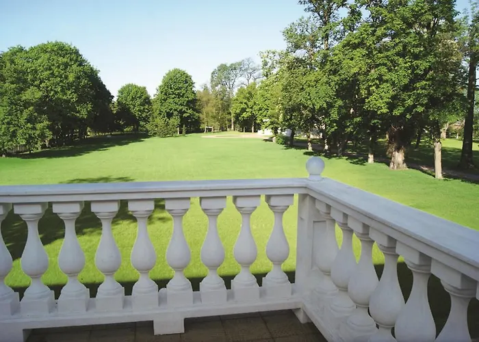 Palac Zakow Hotel Siennica