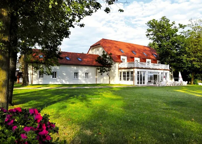 Palac Zakow 3* Siennica