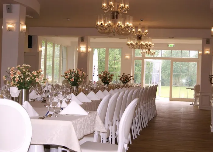 Hotel Palac Zakow 3*